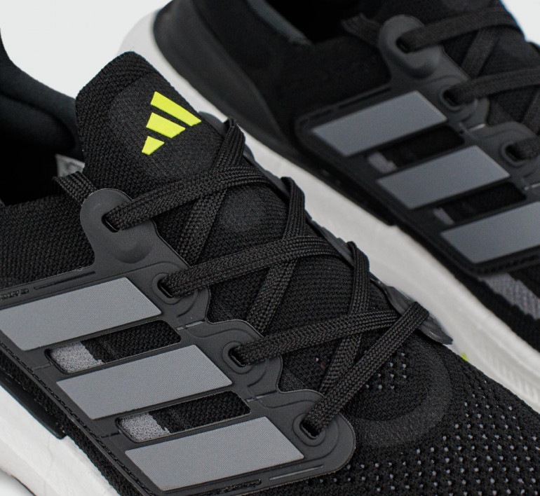adidas-ultraboost-black-s24606-5