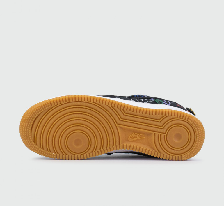 nike-air-force-1-low-travis-scott-12118-4 nike-air-force-1-low-travis-scott-12118-4