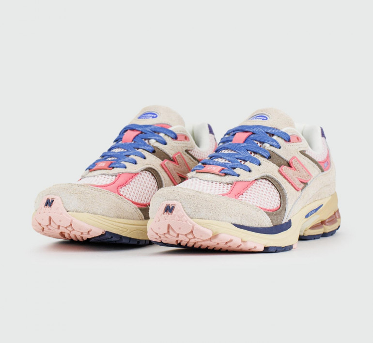 new-balance-2002r-hype-dc-wmns-16765-2