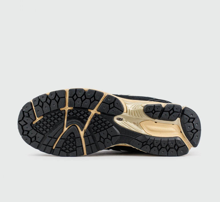 new-balance-1906r-black-s25222-4