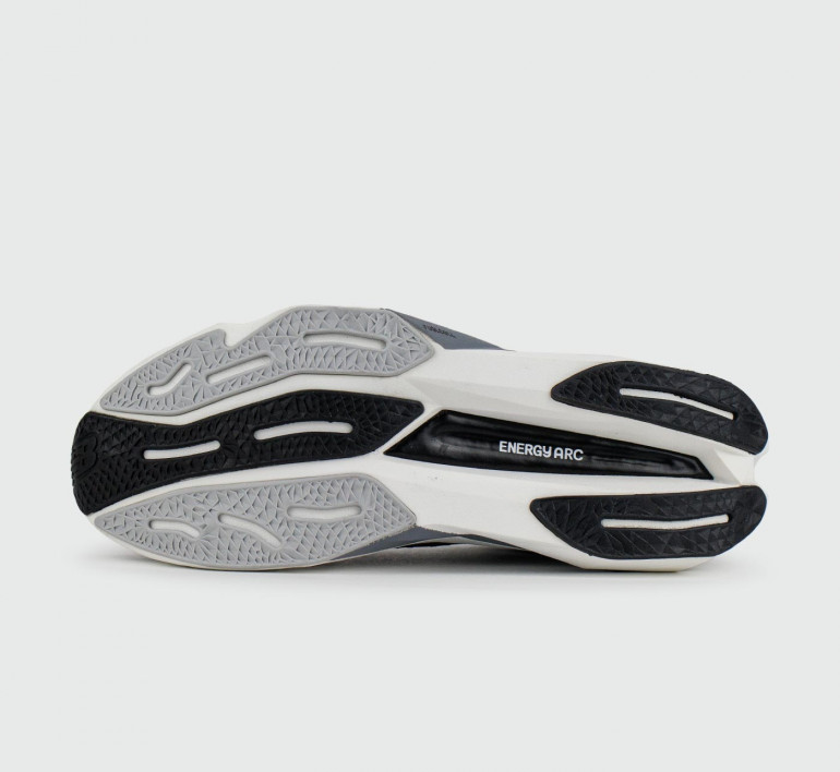 new-balance-fuelcell-rebel-v4-graphite-black-s26001-4 new-balance-fuelcell-rebel-v4-graphite-black-s26001-4