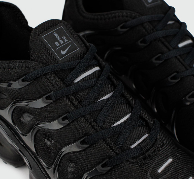 nike-air-vapormax-plus-14438-5 nike-air-vapormax-plus-14438-5