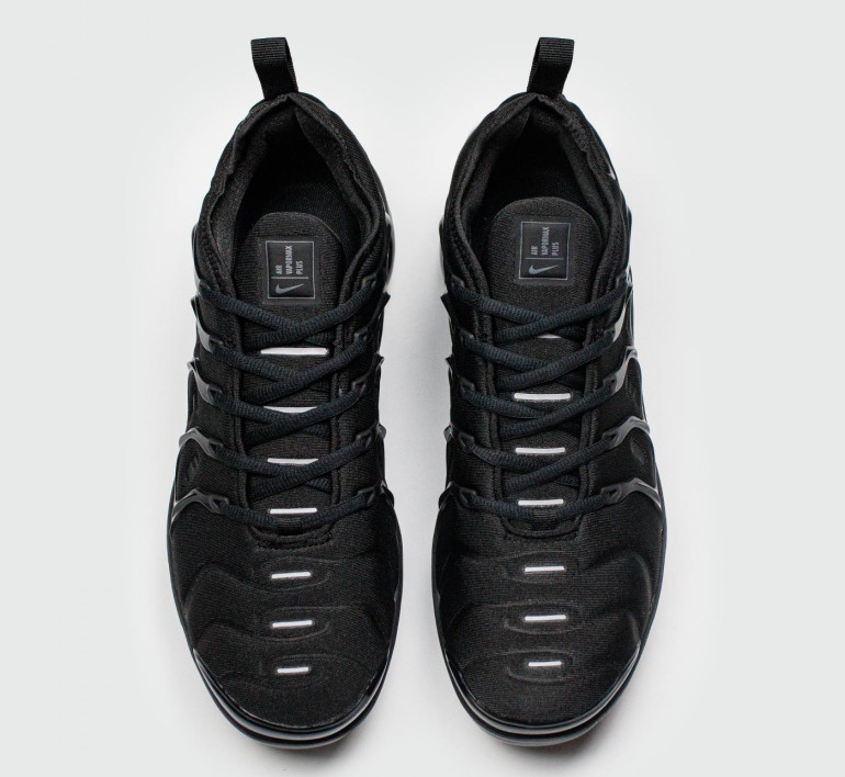 nike-air-vapormax-plus-14438-6 nike-air-vapormax-plus-14438-6