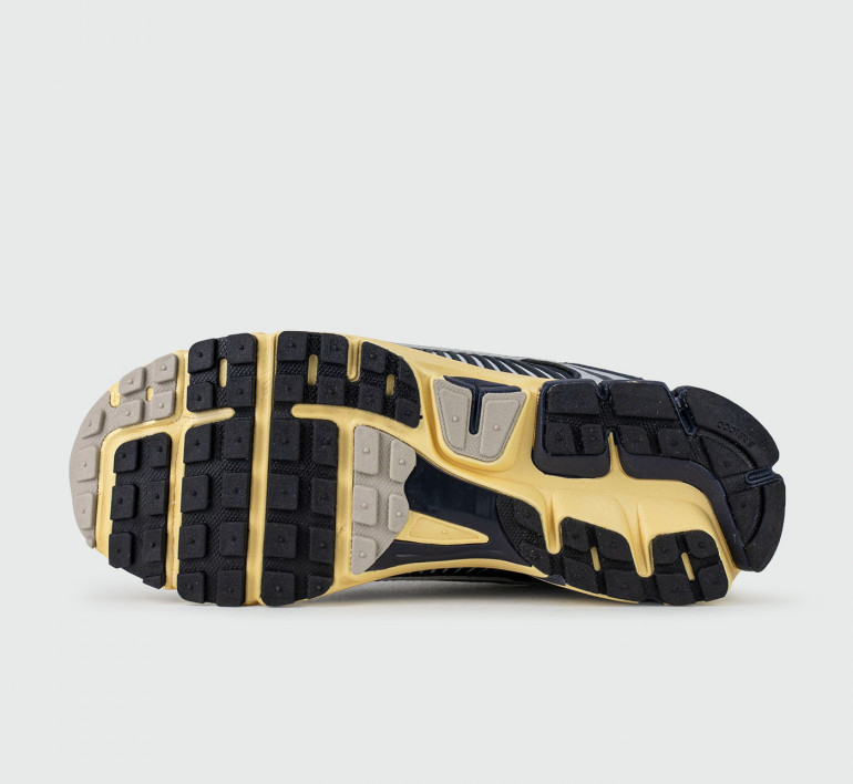 nike-zoom-vomero5-since72-s26546-4 nike-zoom-vomero5-since72-s26546-4